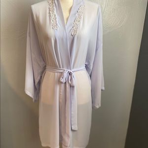 California Dynasty Women’s Vintage Robe Large
